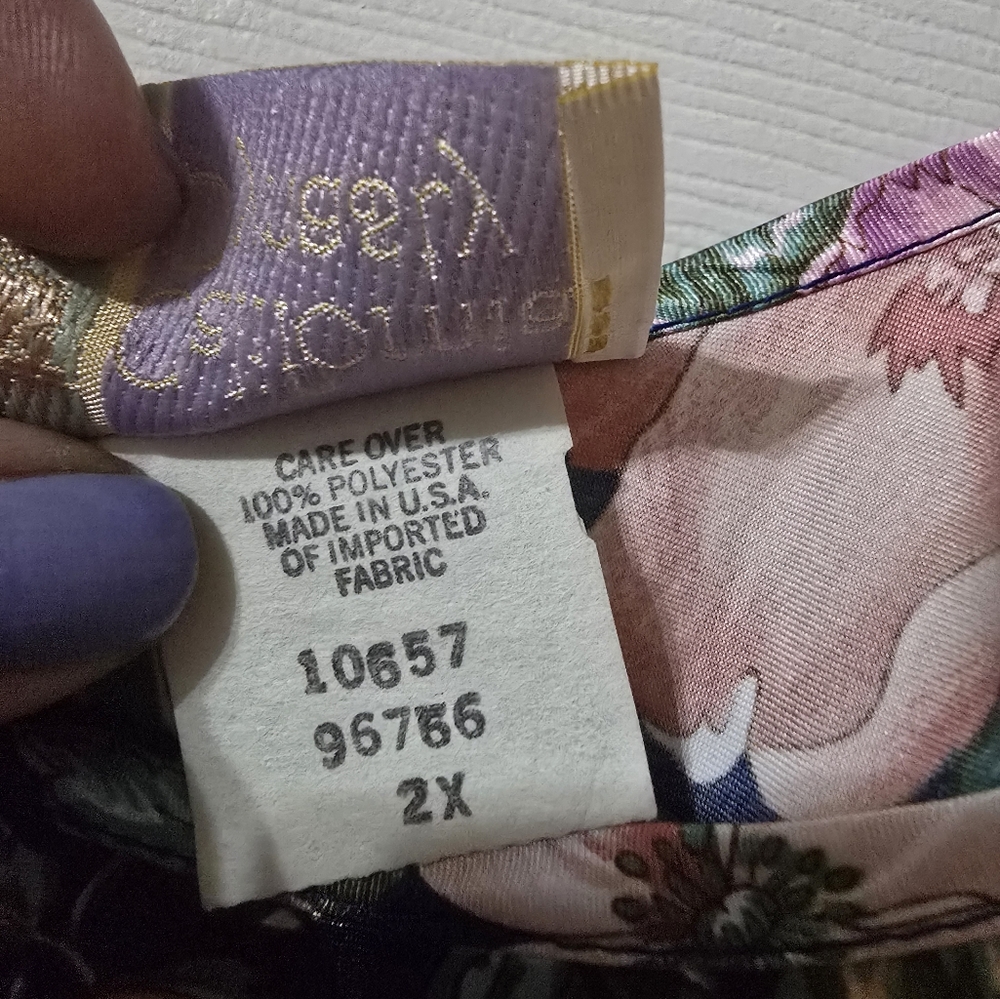 Vintage California Dynasty Navy Floral Print Satin Tank Top Blouse, Size 2X, EUC - Picture 12 of 13